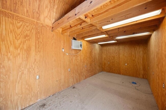 Building Photo - 11205 D-K Ranch Rd