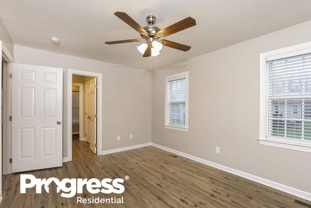 Building Photo - 608 Flicker Ct