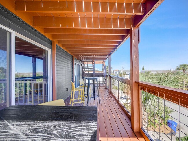 Building Photo - 5537 Pelican Way