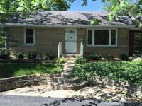 Building Photo - 2301 E 4th St