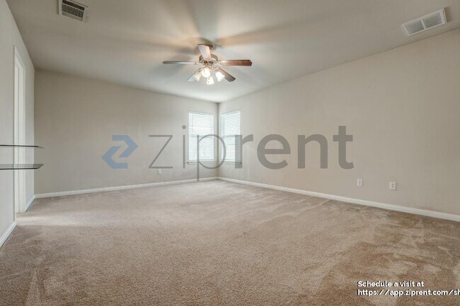 Building Photo - 706 Green Vista Ct