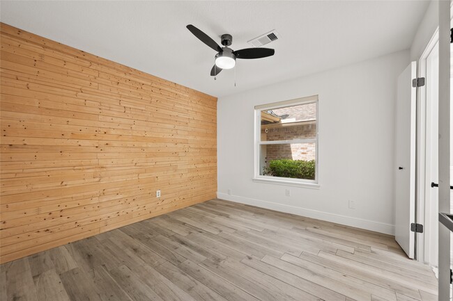 Building Photo - 1026 Oyster Bay Dr