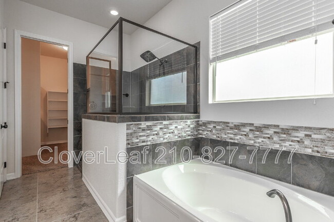 Building Photo - 6126 Lowrie