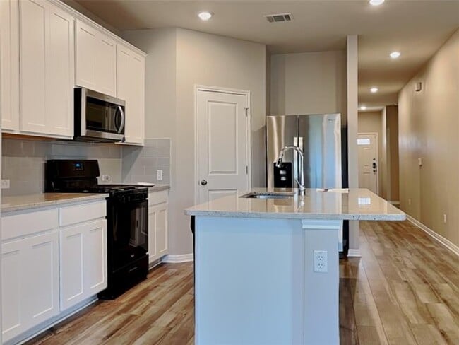 Building Photo - 11803 Copperstone Ave