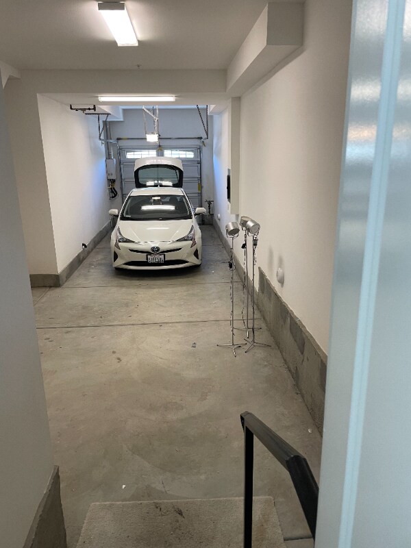 Building Photo - 335 N Fenimore Ave