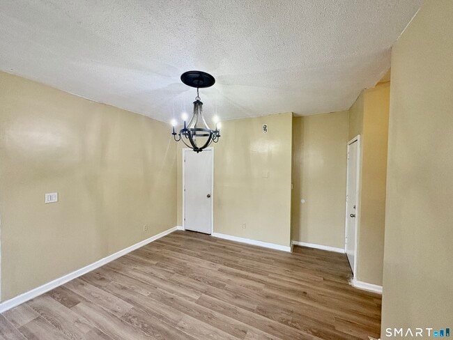 Building Photo - 202 Bellevue St