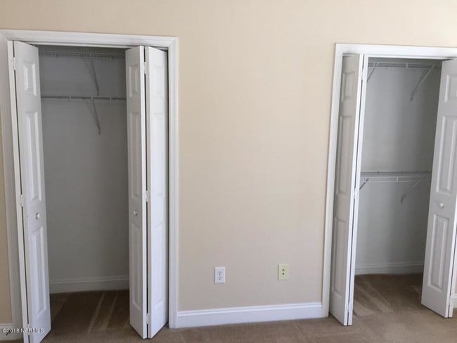 Building Photo - 206 Prowler Ln