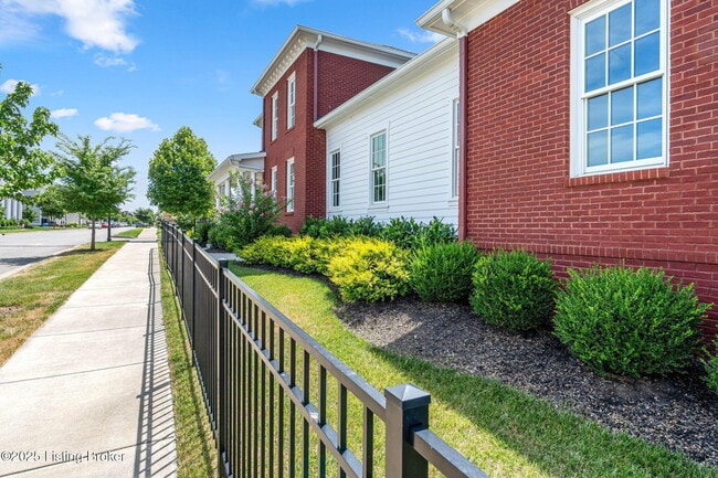 Building Photo - 11308 Peppermint St