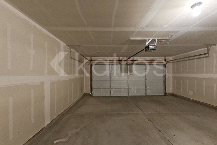 Building Photo - 3578 Koval Dr