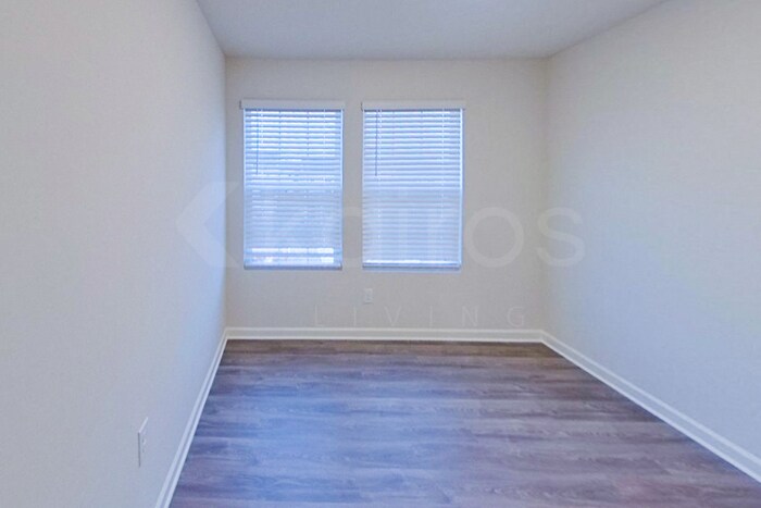 Building Photo - 320 Ironwood Ct