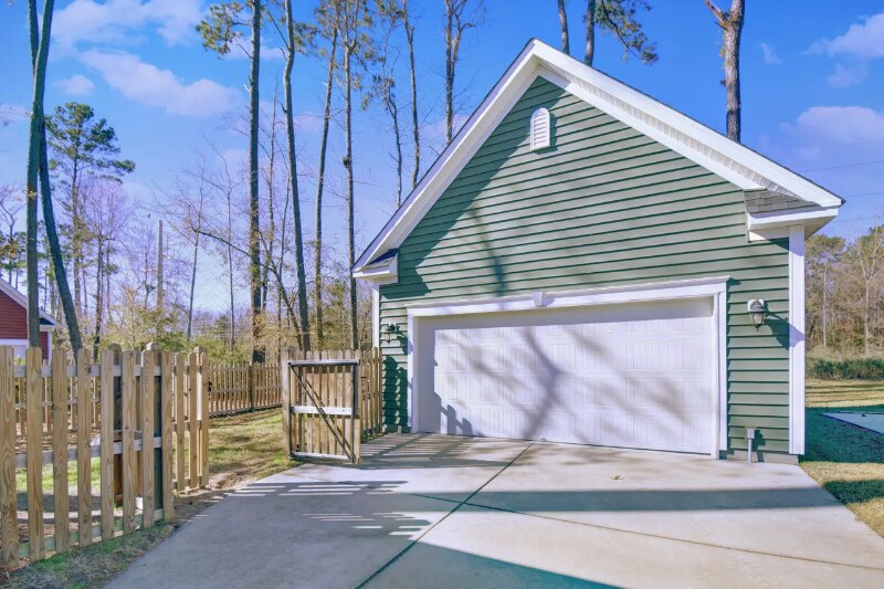 Building Photo - 1655 Seabago Dr