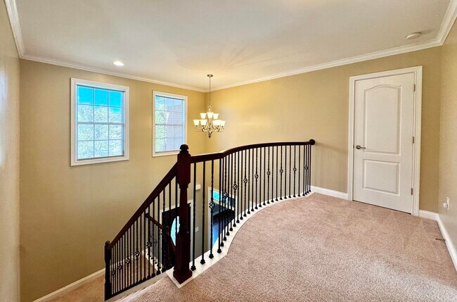 Building Photo - 3020 Blackford Pkwy