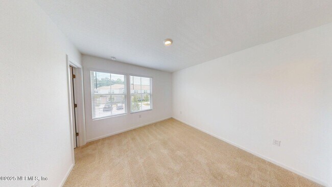 Building Photo - 8367 Zenith Cir