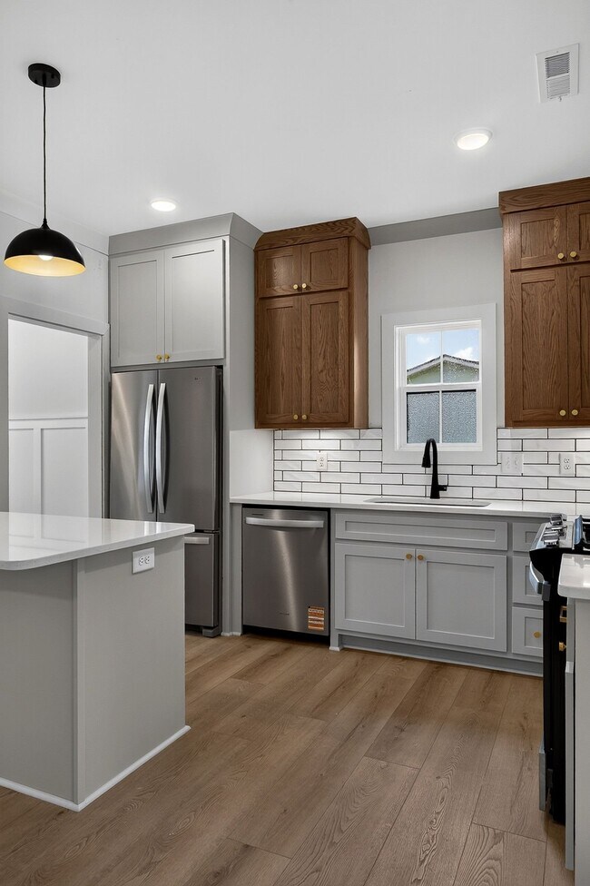Building Photo - 241 Cripps Ln