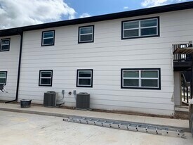 Building Photo - Hometown Apartments