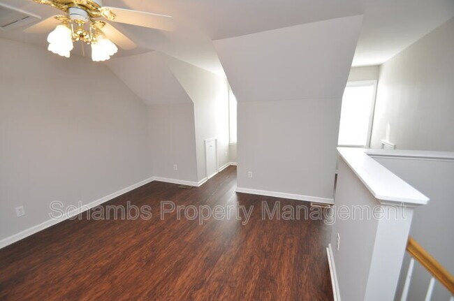 Building Photo - 402 Knightsborough Way