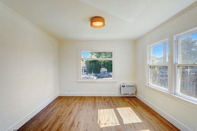 Building Photo - 2909 Cimarron St