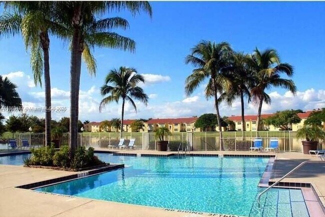 Building Photo - 12510 Vista Isles Dr
