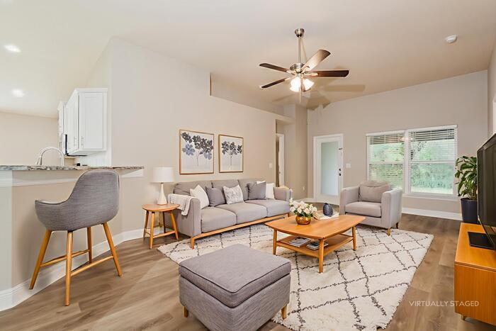 Building Photo - 804 Chelsea Ave