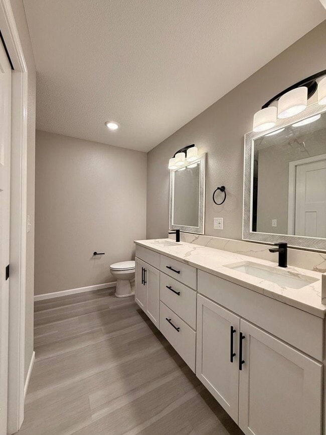 Building Photo - 1291-MF3-E