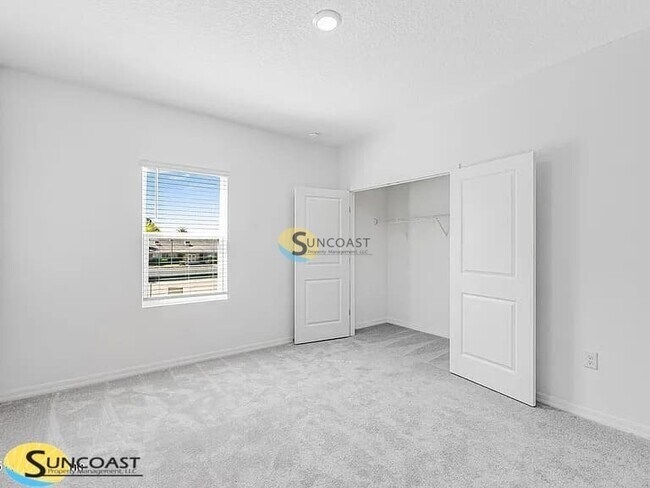 Building Photo - 7215 Sabal Ter