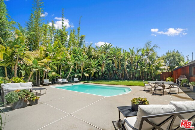 Building Photo - 6522 Wildlife Rd