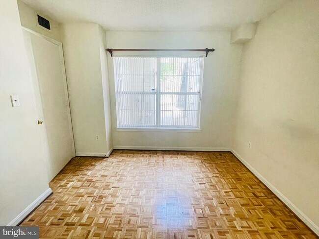 Building Photo - 14229 Bowsprit Ln