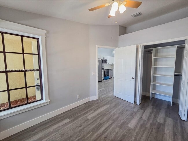 Building Photo - 3639 NW 83rd Ln