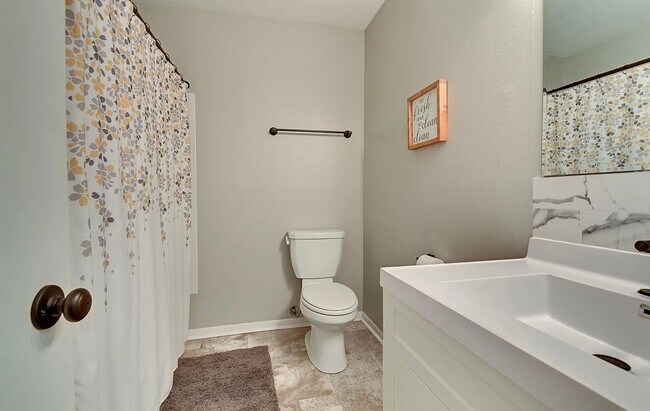 Building Photo - Coming Soon! Bright & Spacious 3 Bed Home with Finished Basement & Huge Backyard