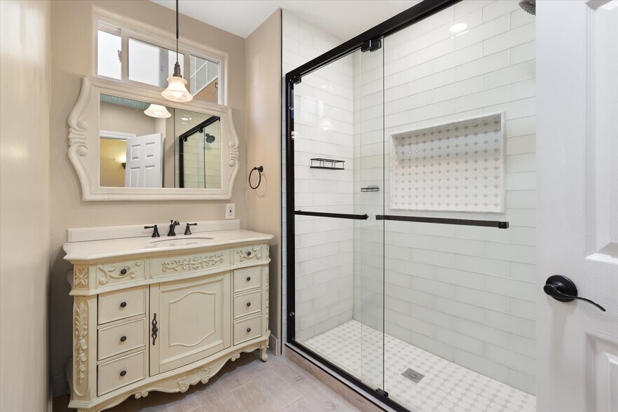 Building Photo - 24427 Ward St