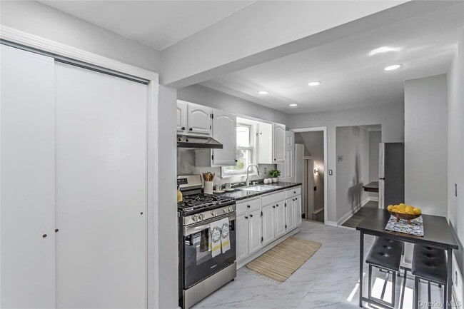 Building Photo - 53 Washington Ave