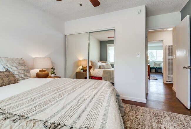 Building Photo - 6117 11th Ave