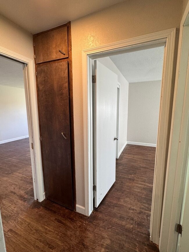 Building Photo - 1109 N18th Triplex