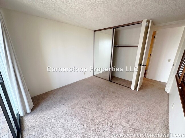 Building Photo - 55 S Judd St