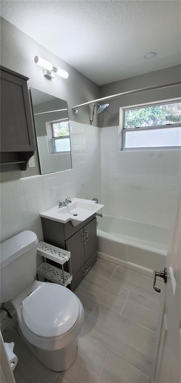 Building Photo - 4042 Condor Ln