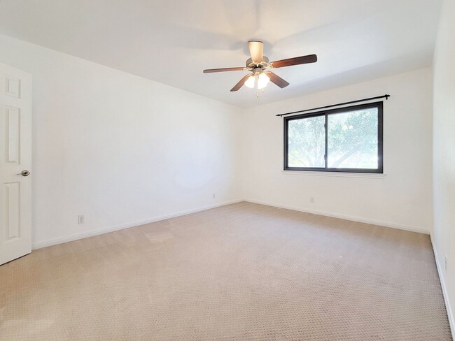 Building Photo - 6709 Tulsa Cove