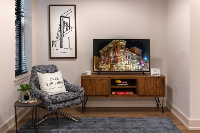 Building Photo - 1502 Race St