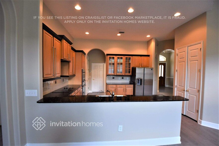 Building Photo - 2324 Lielasus Dr