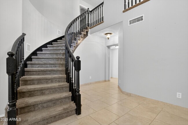 Building Photo - 4302 E Mossman Rd