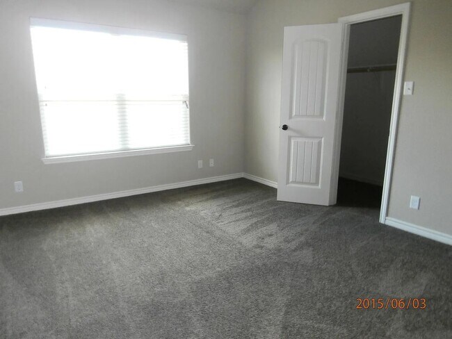 Building Photo - P2-615 Kacie Drive Temple, TX 76502