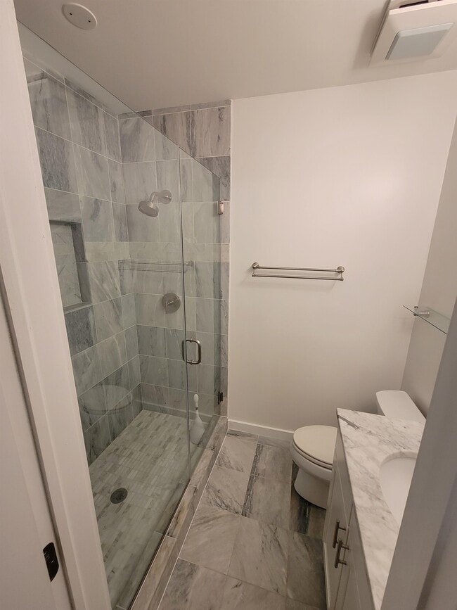 Building Photo - 1447 Girard St NW