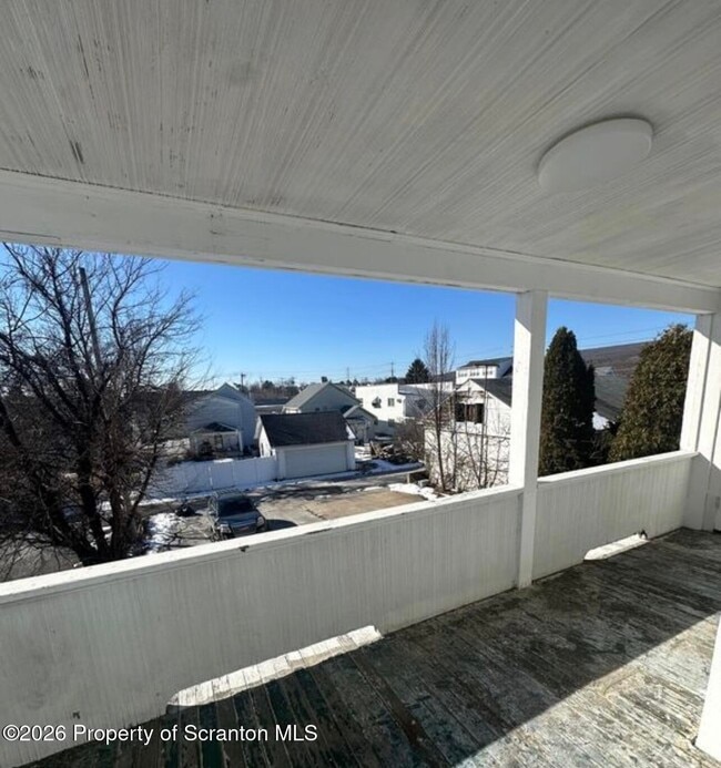 Building Photo - 200 Oak St