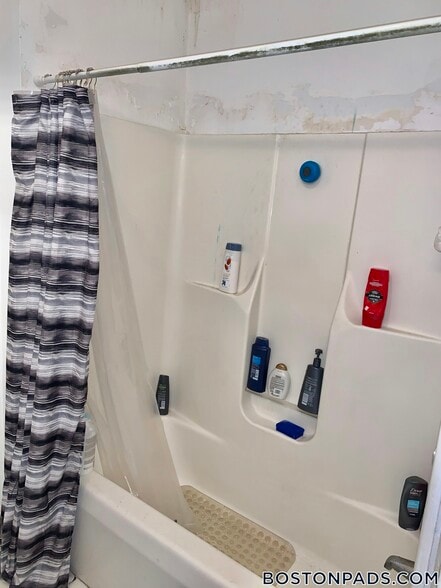 Building Photo - 486 Massachusetts Ave