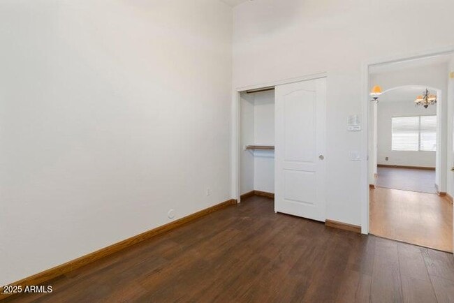 Building Photo - 4655 E Mountain Vista Dr