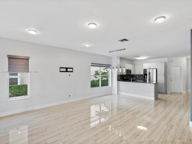 Building Photo - 12170 SW 5th Ct