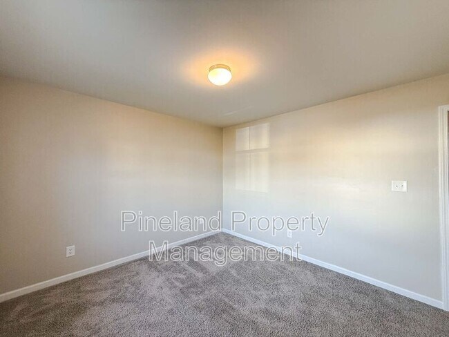 Building Photo - 475 Walters Run Dr