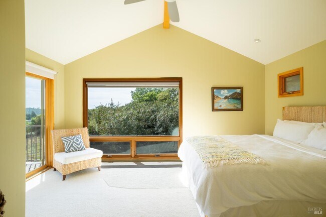 Building Photo - 452 Chestnut Ave