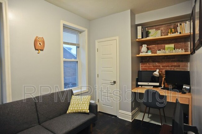 Building Photo - 4016 Willow St