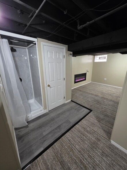 Building Photo - 2048 Rossmoor Rd