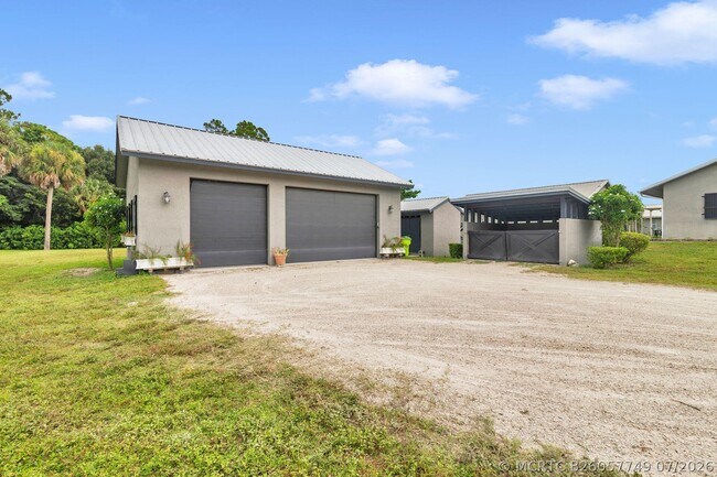 Building Photo - 2770 E Rd